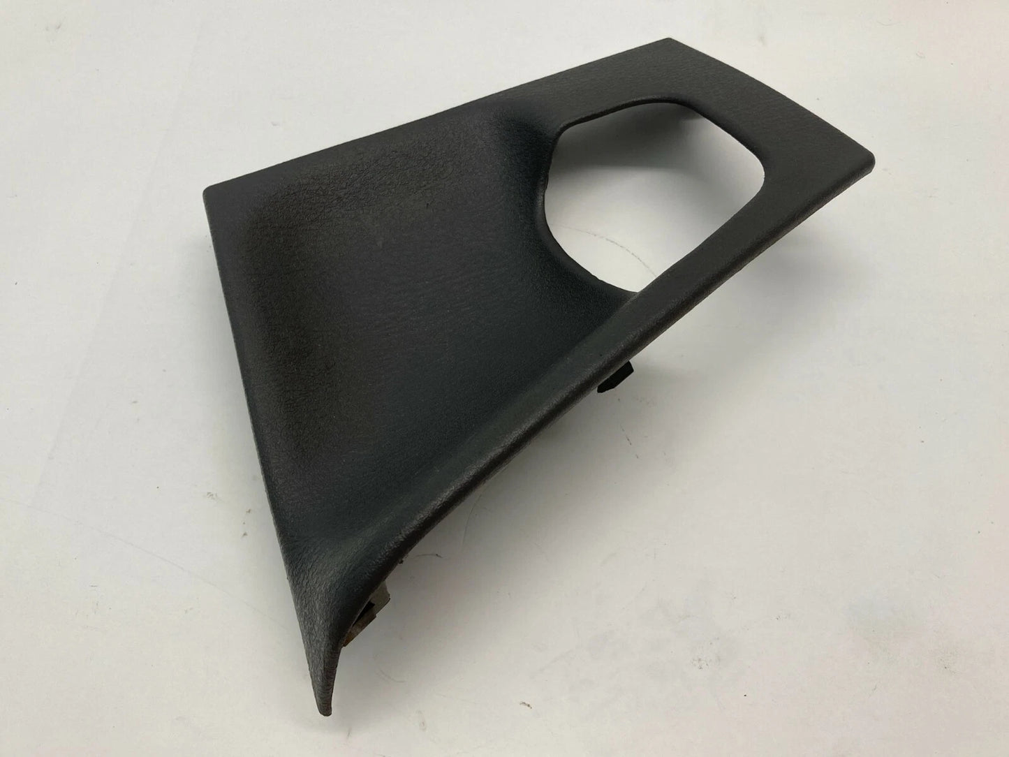 02-05 FORD EXPLORER FRONT LEFT INNER DOOR HANDLE COVER BEZEL TRIM 78226A01ADW