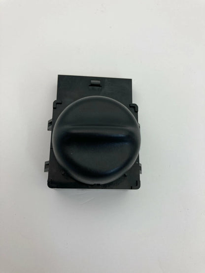 04 BUICK RAINIER 02-05 CHEVY TRAILBLAZER RIGHT PASSENGER SEAT LUMBAR SWITCH RH