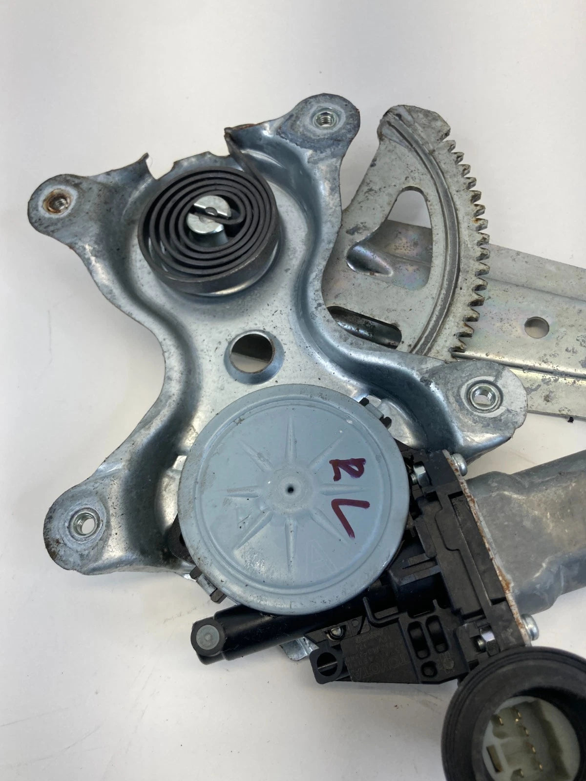 2007-2009 LEXUS RX350 REAR LEFT DOOR WINDOW REGULATOR MOTOR 85720-AE020 OEM