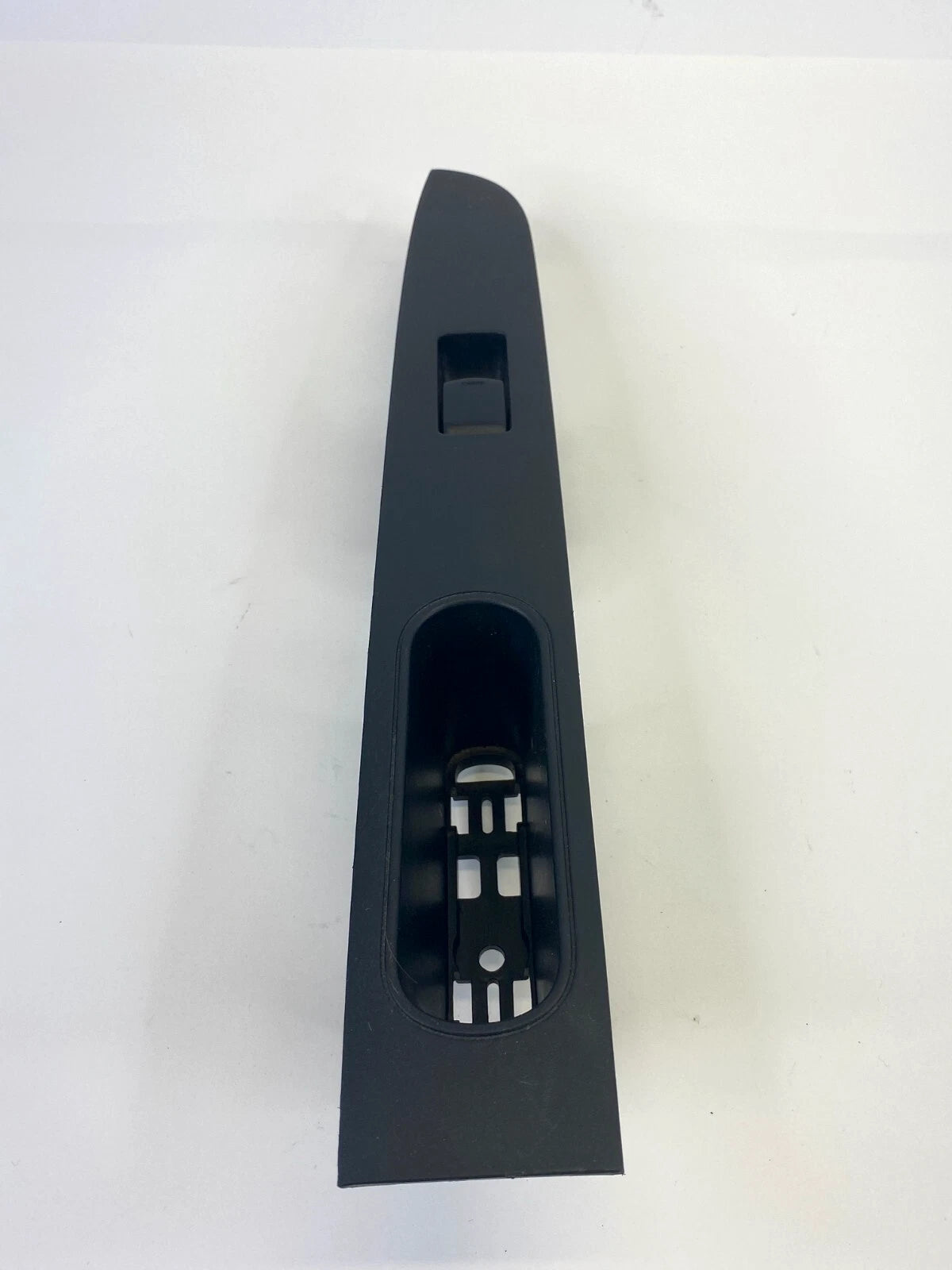 2007-2012 NISSAN SENTRA REAR LEFT SIDE DOOR WINDOW CONTROL SWITCH OEM 82961ET000