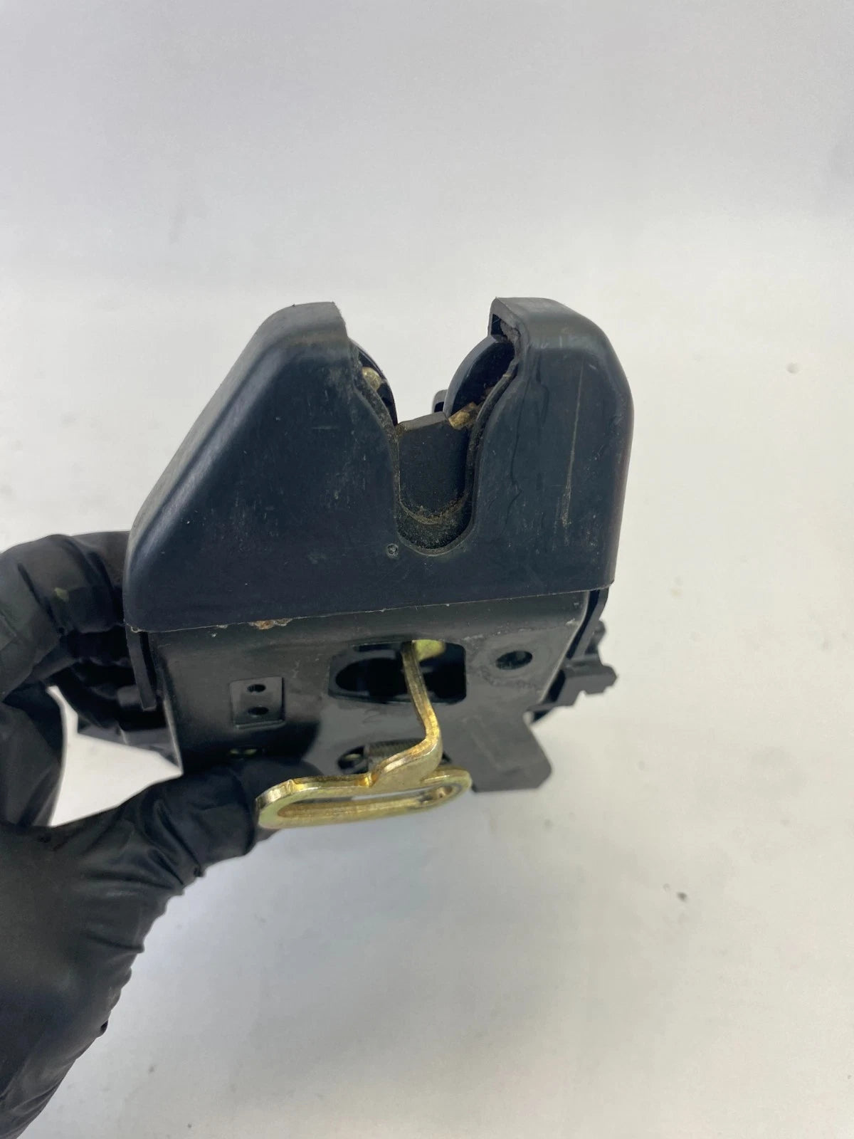 2003-2007 HONDA ACCORD SEDAN BACK REAR TRUNK LID LOCK LATCH ACTUATOR OEM