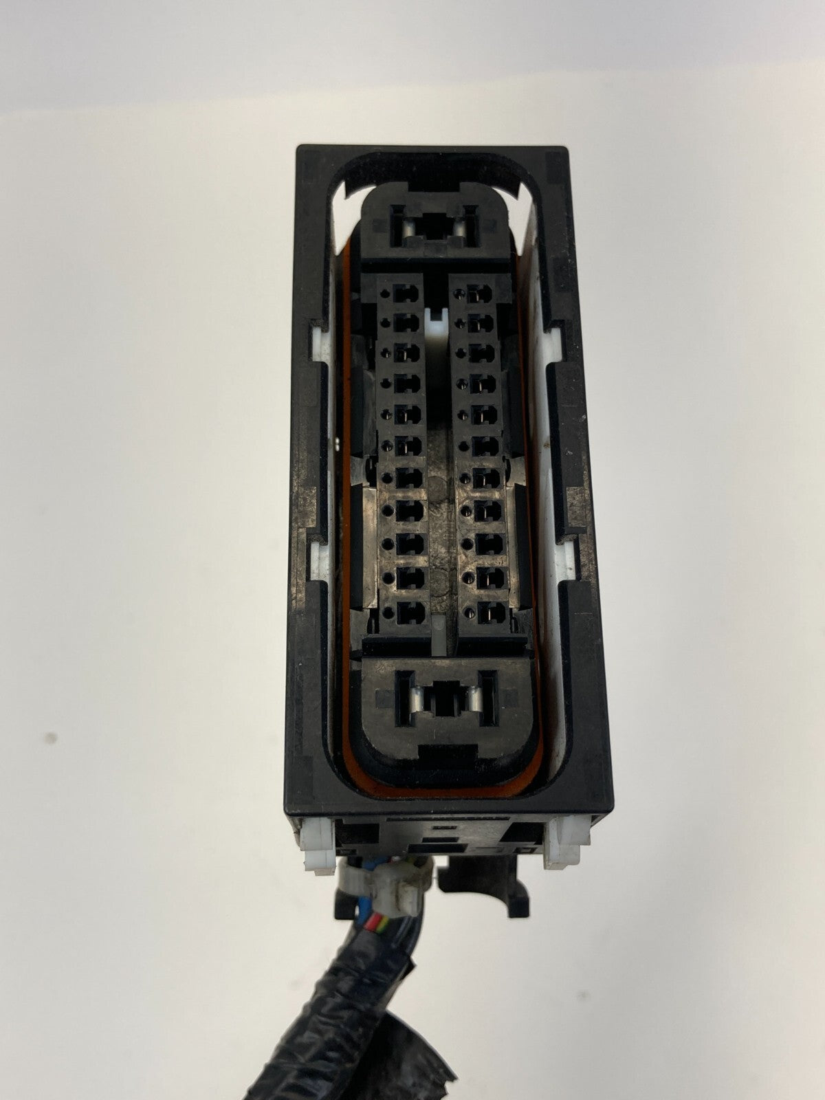 08-10 Mitsubishi Lancer 2.0L FWD ABS Anti Lock Brake Pump Plug Connector Relay