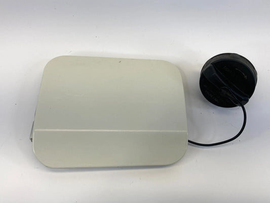05-10 CHRYSLER 300 05-08 MAGNUM FUEL FILLER GAS TANK DOOR LID COVER W/ CAP OEM