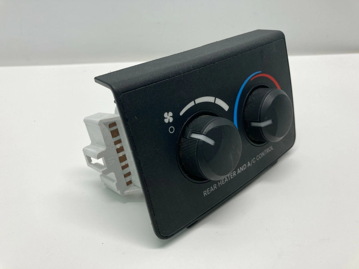 2004-2009 DODGE DURANGO REAR AC CLIMATE CONTROL TEMPERATURE SWITCH MCP04315A