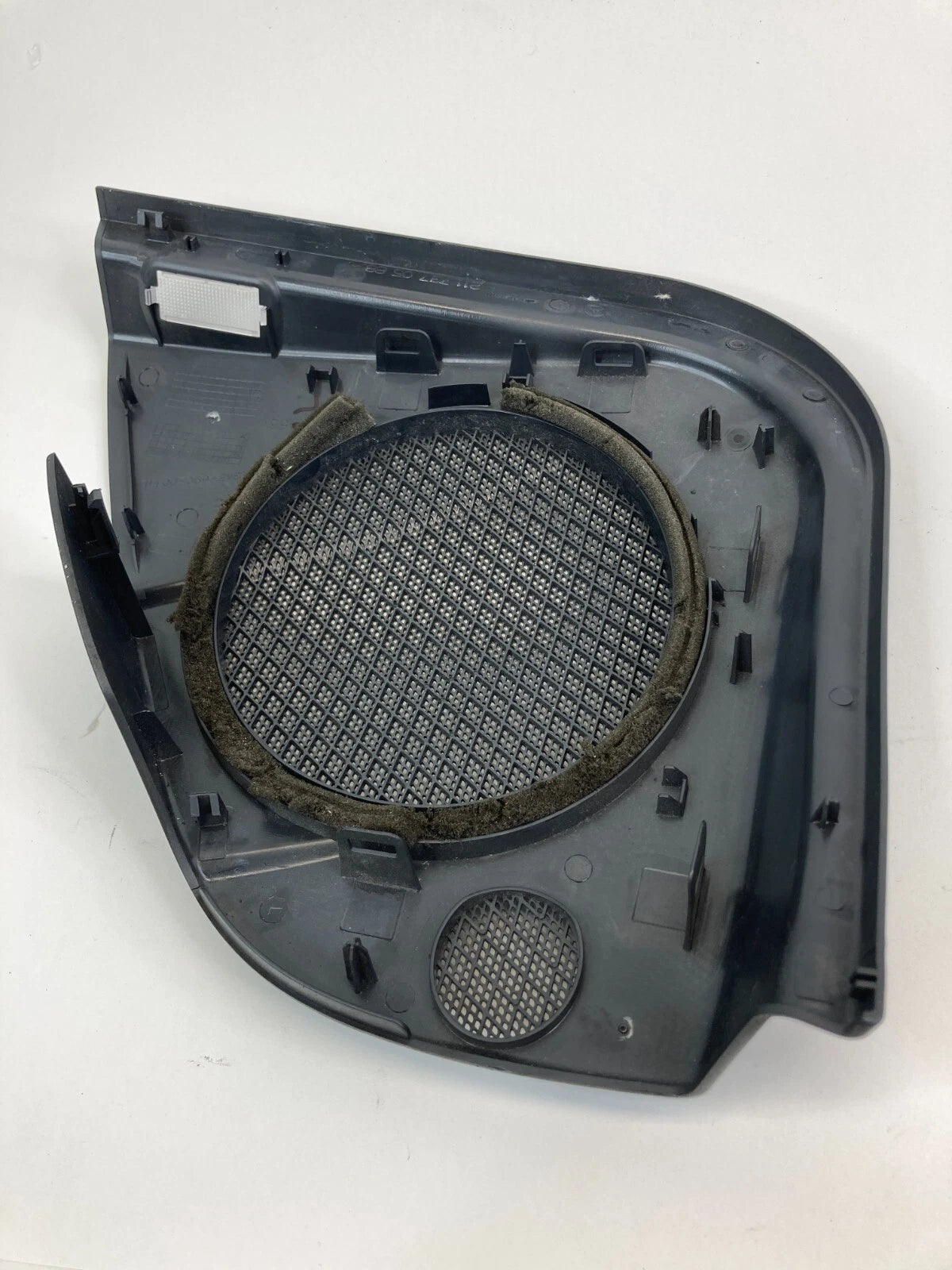 03-09 MERCEDES BENZ E350 REAR LEFT DOOR PANEL SPEAKER GRILLE COVER A2117370588
