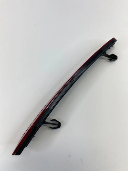 13-15 CHEVROLET MALIBU REAR BUMPER LEFT OUTER SIDE REFLECTOR LAMP GM20998412