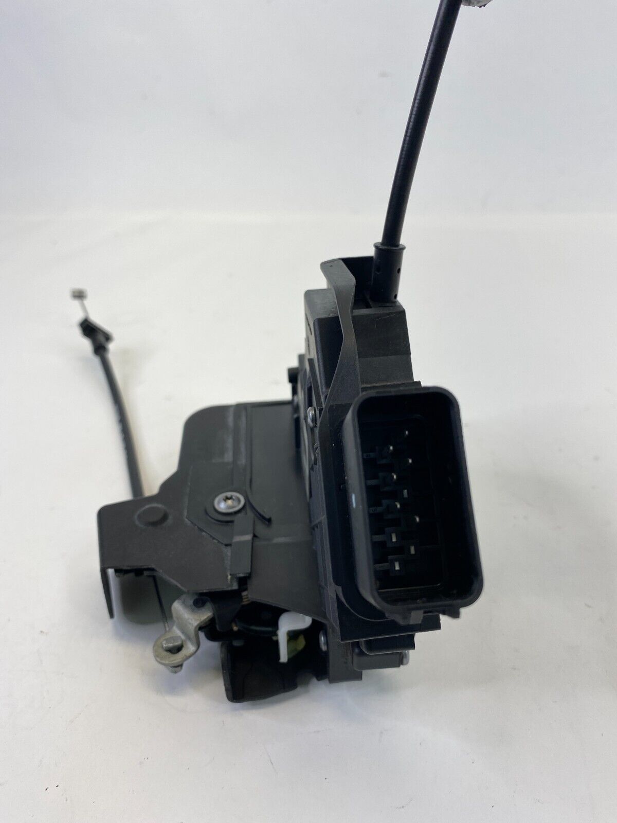 2008-2016 Volvo XC70 Back Rear Right Side Door Lock Latch Actuator 31253652 OEM