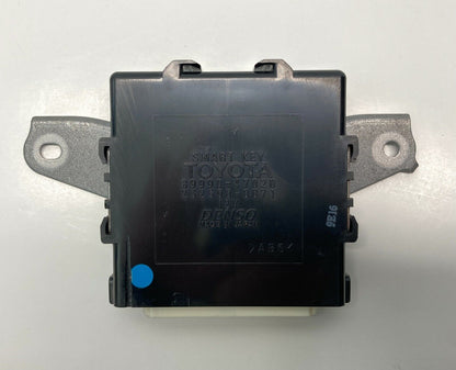 2004 2005 Toyota Prius Smart Key Control Module Computer Assembly 89990-47020