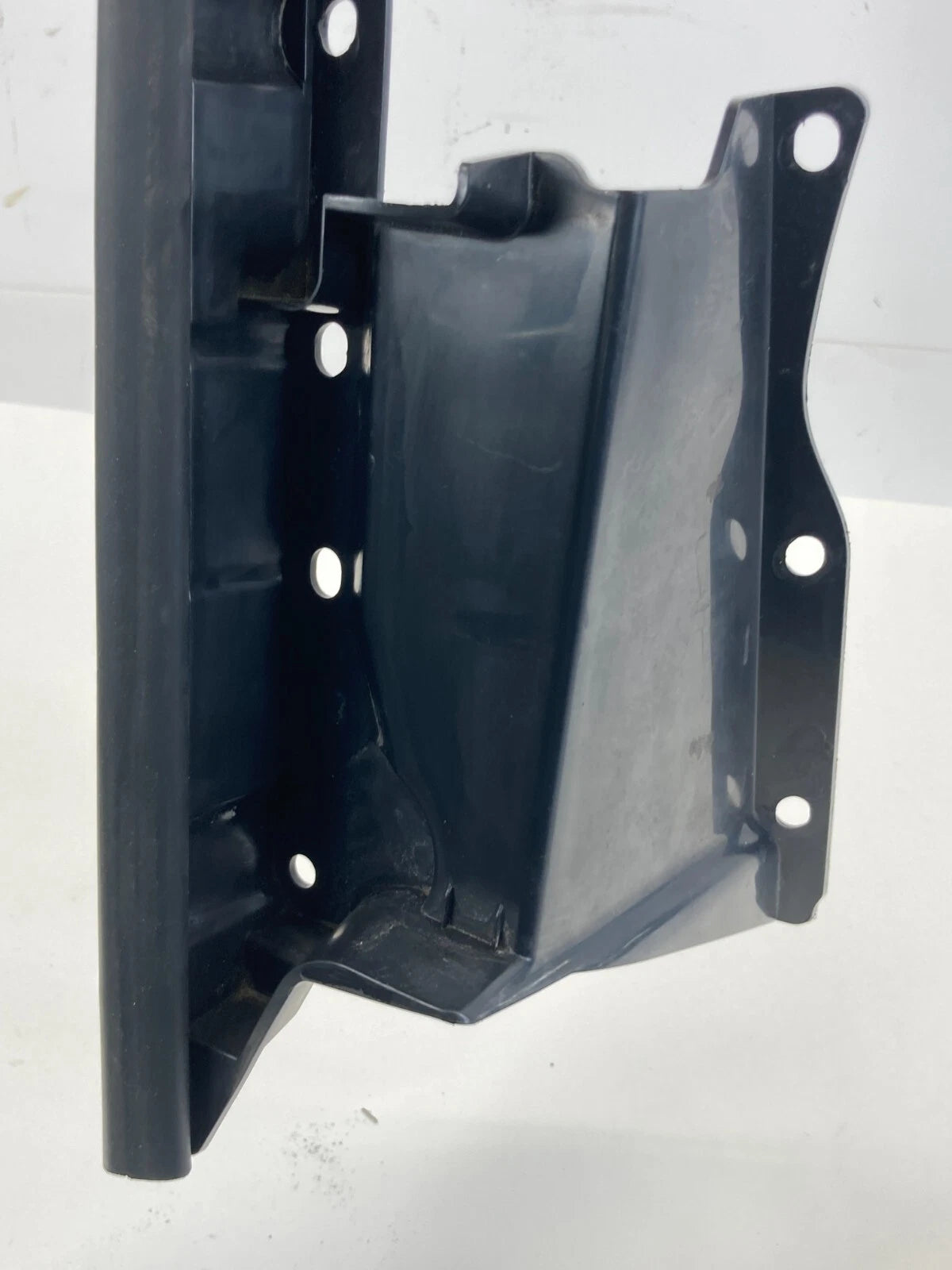 15-24 FORD EDGE FRONT RIGHT PASSENGER SIDE FENDER FILLER TRIM FT4B-R02078 OEM