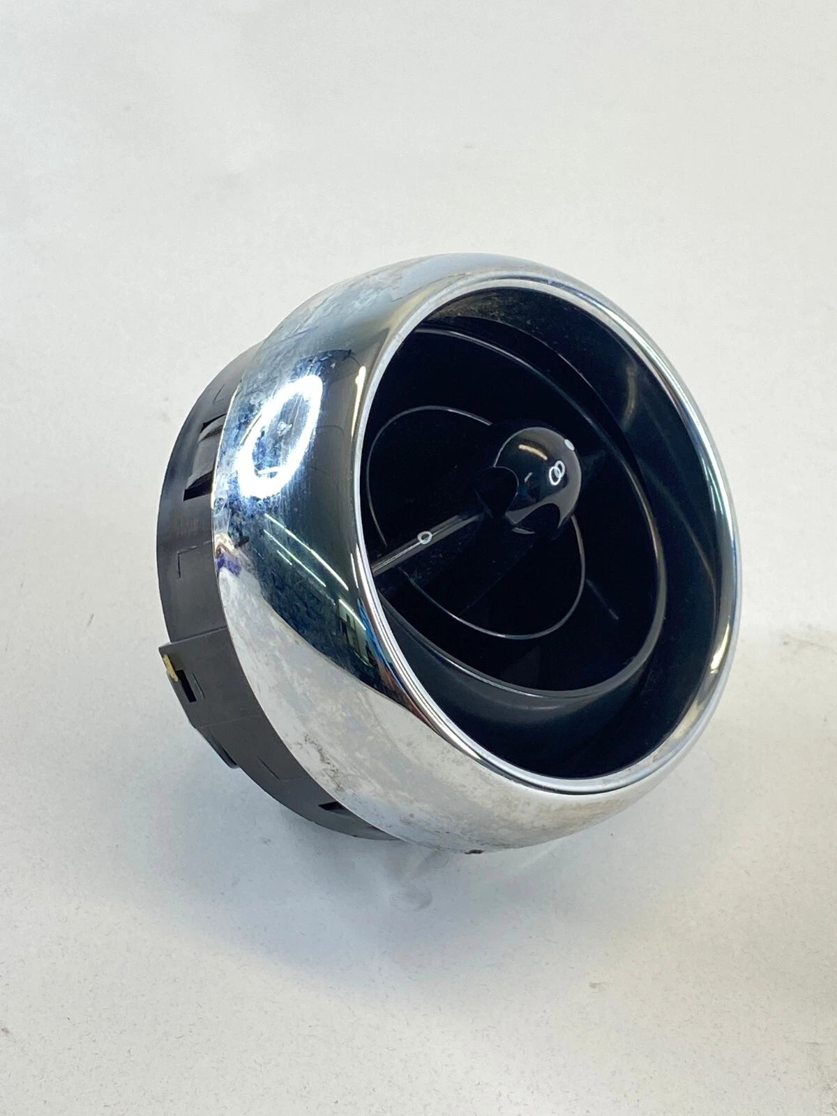2002-2008 MINI COOPER HATCHBACK 2-DR DASH A/C AIR VENT HEATER OUTER 6800887