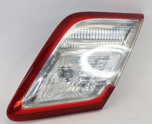 2010 2011 TOYOTA CAMRY REAR RIGHT TRUNK LID INNER TAILLIGHT BACKUP REVERSE LIGHT