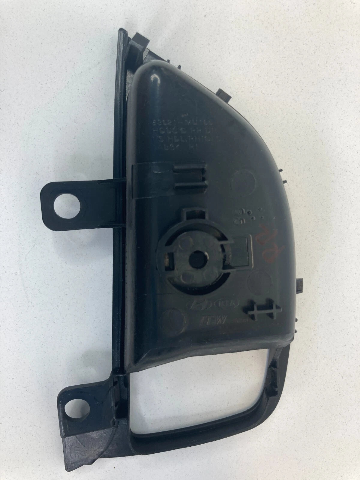 11-16 HYUNDAI ELANTRA REAR RIGHT INNER DOOR HANDLE TRIM BEZEL COVER 83621-MD100