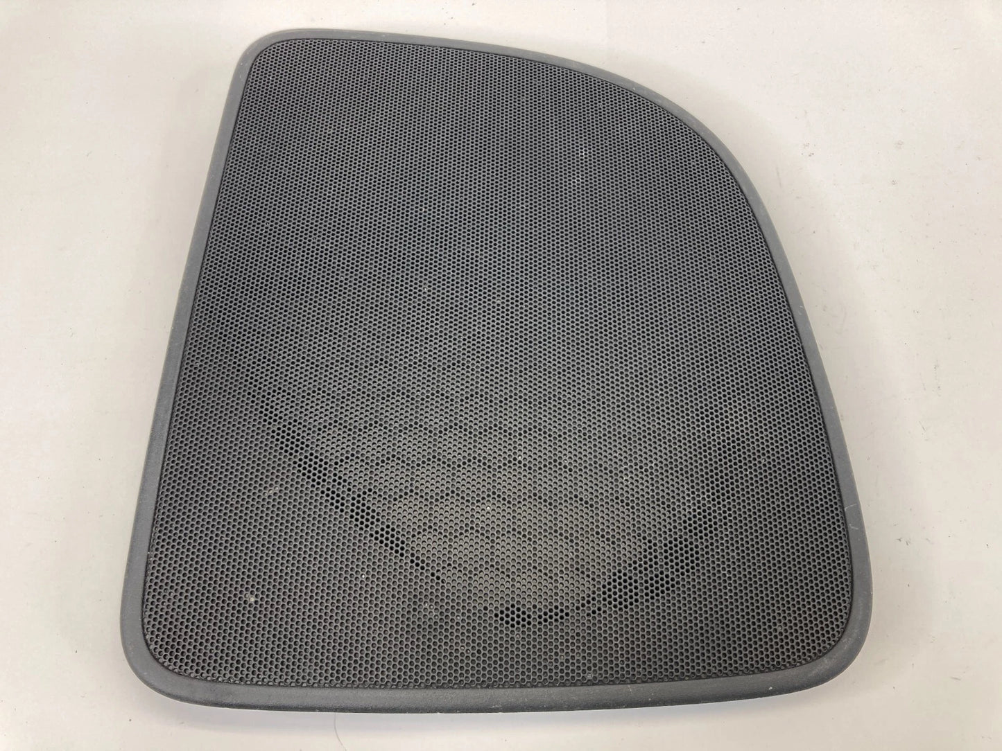 03-07 HONDA ACCORD COUPE REAR RIGHT SIDE SPEAKER GRILLE COVER 84500-SDNA-A010