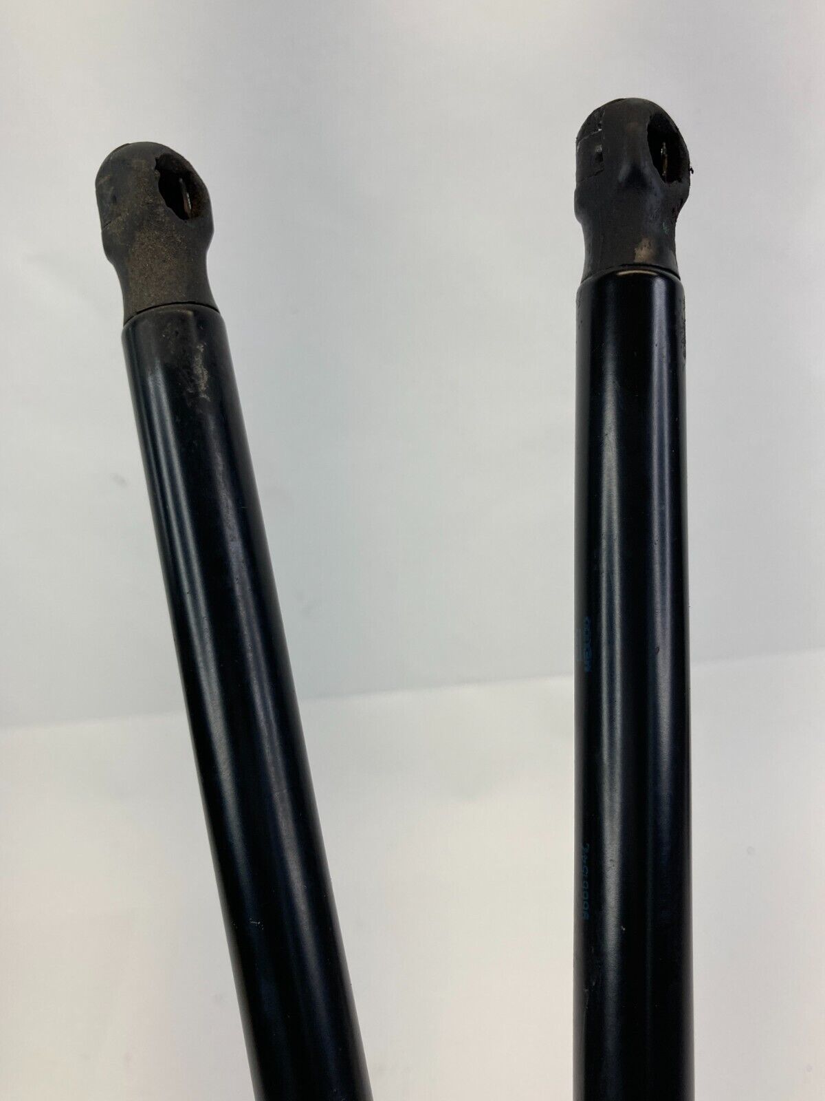 2008-2010 Saturn Vue Front Hood Strut Lift Support Shock Pair Set OEM