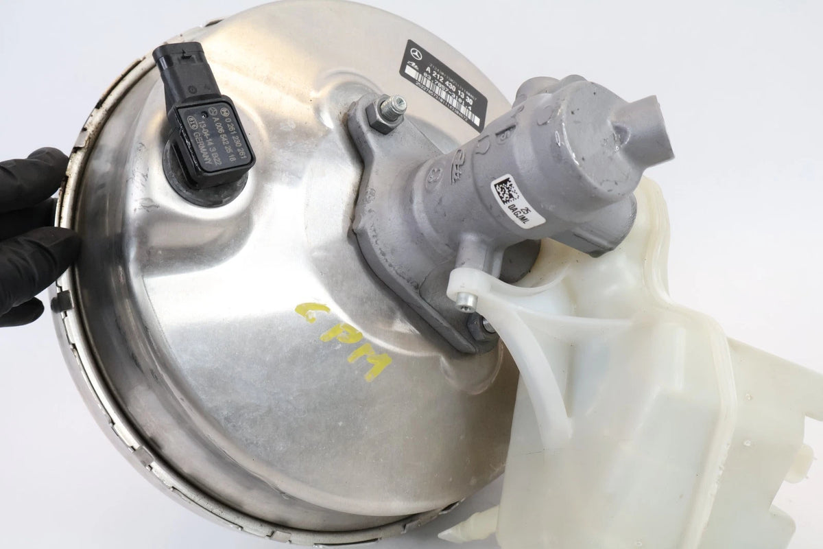 2012-2016 MERCEDES W212 E350 E550 POWER BRAKE BOOSTER MASTER CYLINDER 2124301330