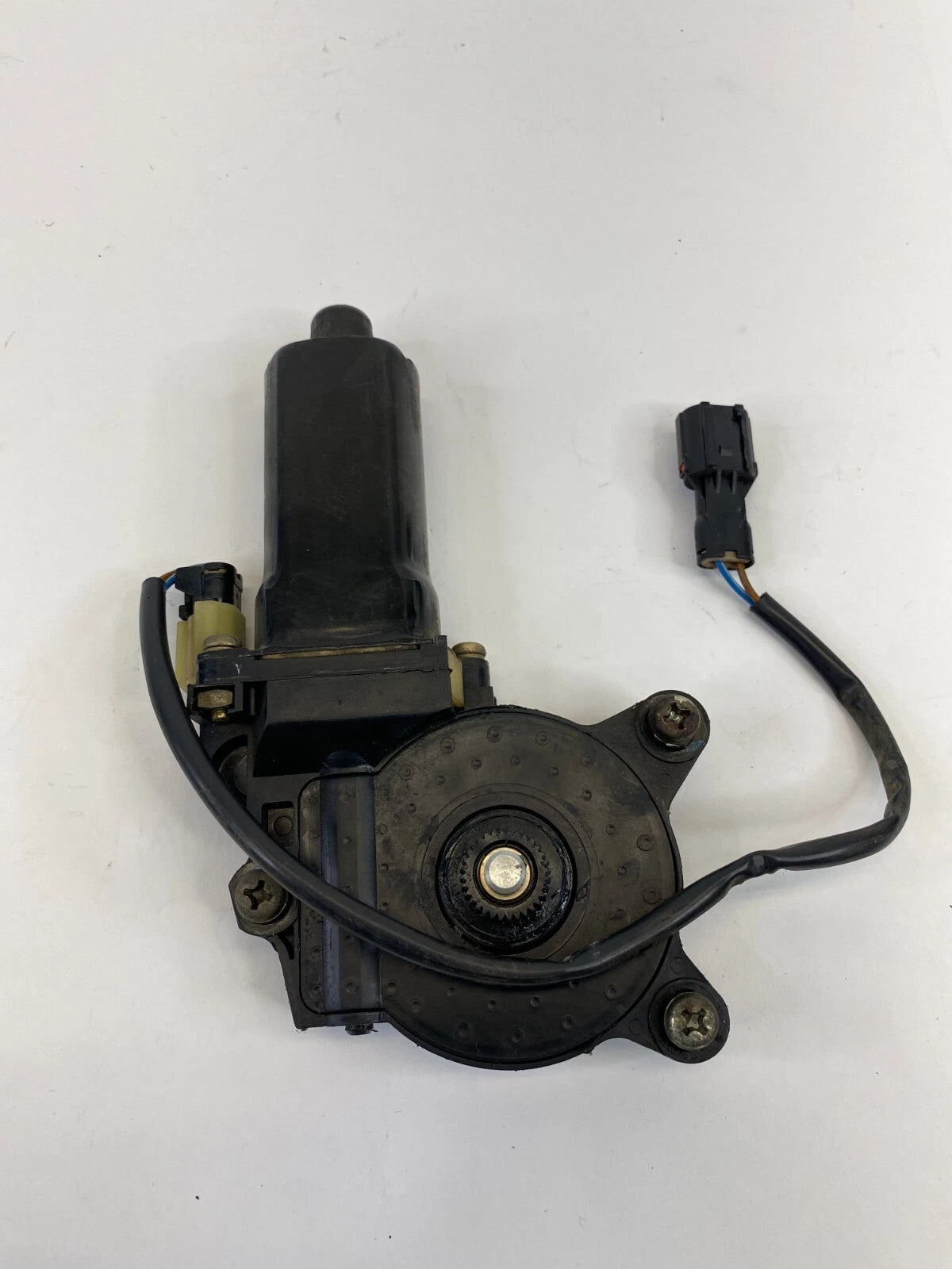 1996-2001 HYUNDAI ELANTRA SEDAN FRONT RIGHT SIDE POWER DOOR WINDOW MOTOR OEM