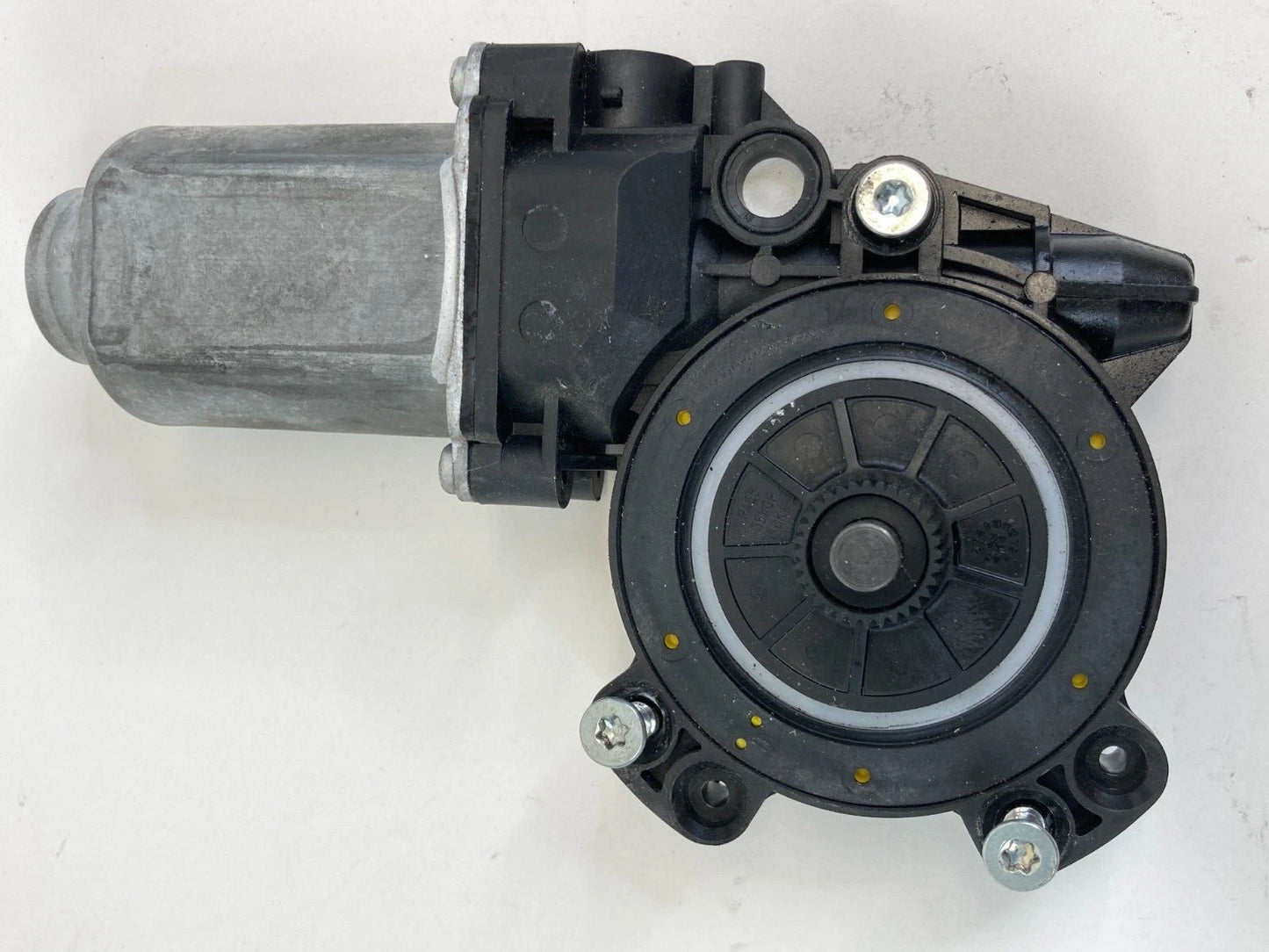 2012-2017 HYUNDAI ACCENT REAR LEFT SIDE DOOR POWER WINDOW MOTOR 824600U000 OEM
