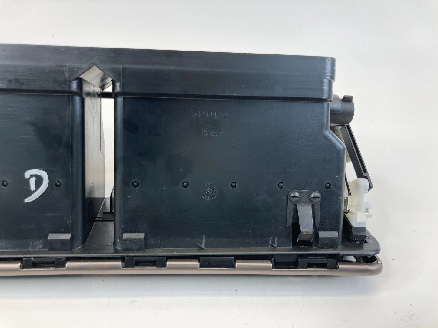 1998-2001 AUDI A6 A6 QUATTRO CENTER DASH A/C AIR VENT OUTLET GRILLE 4B1-820-951