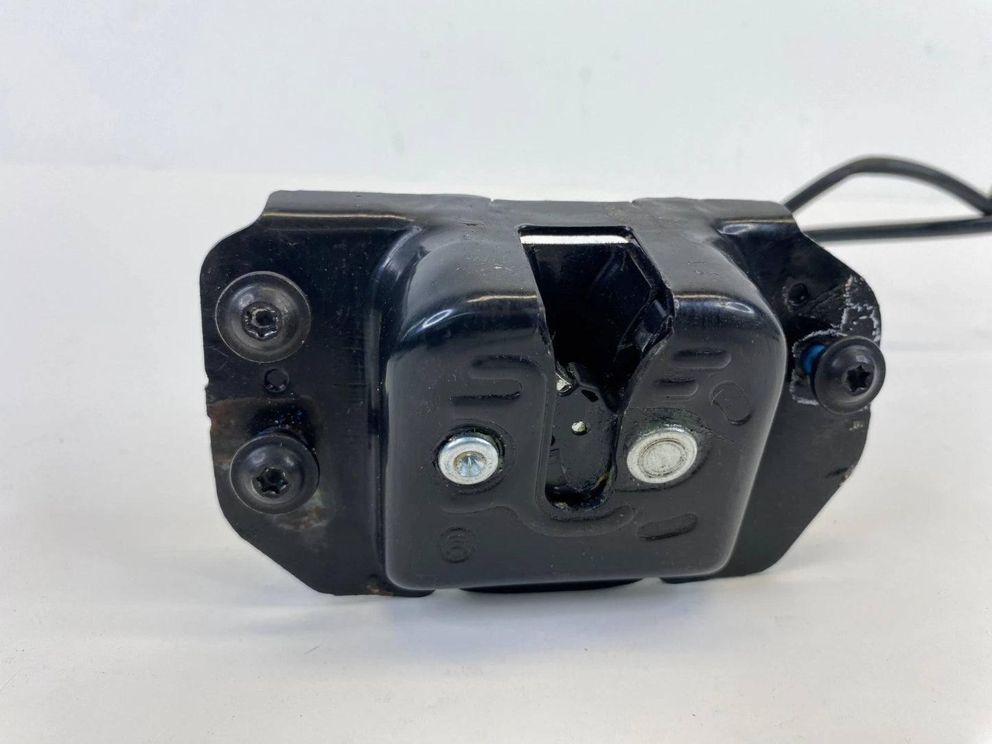 13-19 FORD POLICE INTERCEPTOR UTILITY REAR TRUNK TAILGATE LOCK LATCH ACTUATOR