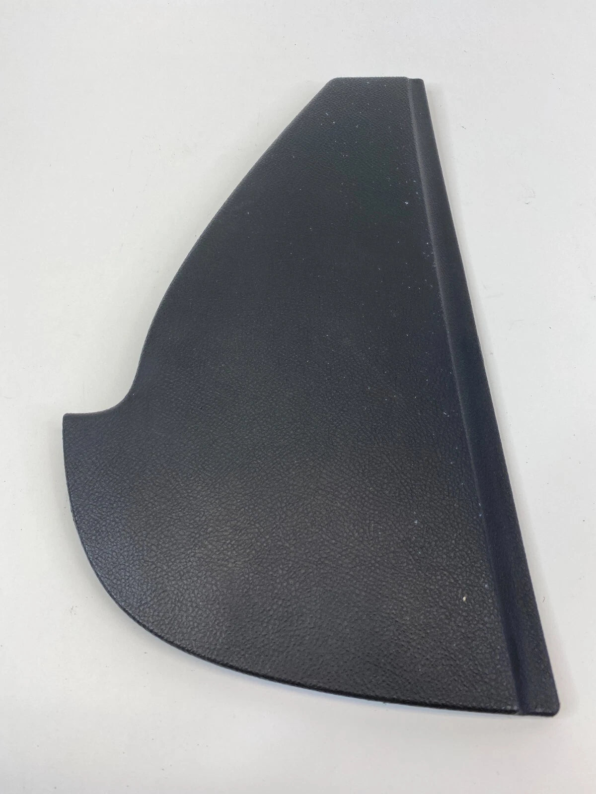 2005-2007 BUICK TERRAZA FRONT LEFT DRIVER SIDE DASH END CAP COVER TRIM 15198331