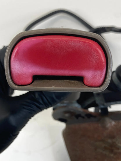 2004 2005 FORD EXPEDITION REAR RIGHT PASSENGER SIDE SEAT BELT BUCKLE END OEM