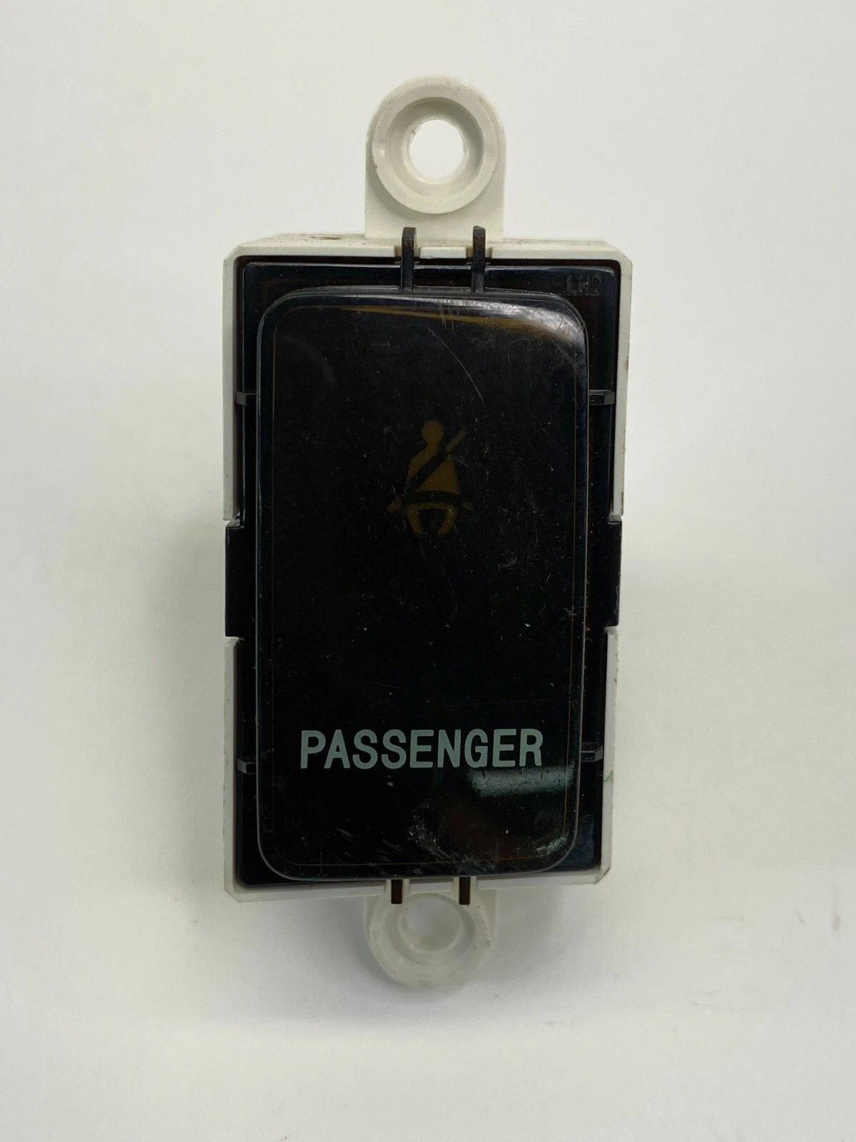 2006-2011 HYUNDAI SONATA PASSENGER SEAT BELT INDICATOR REMINDER LIGHT SWITCH OEM