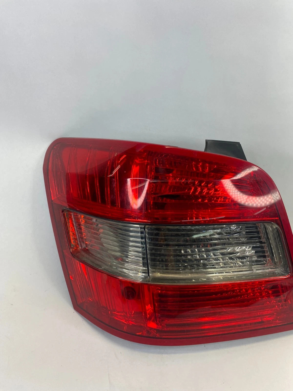 2010-2012 MERCEDES GLK350 REAR LEFT DRIVER SIDE TAIL LIGHT LAMP OEM A2048201364