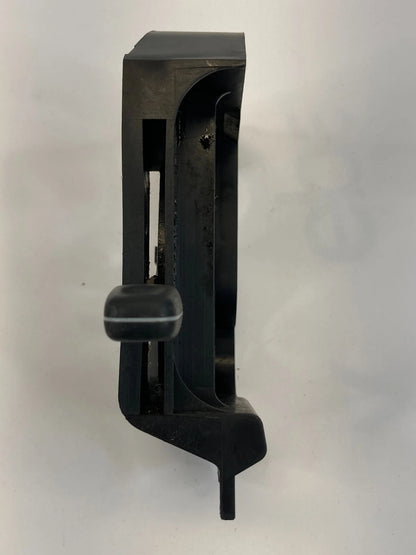 96-02 TOYOTA 4RUNNER REAR CENTER CONSOLE HEATER CONTROL LEVER HANDLE 355911-5040