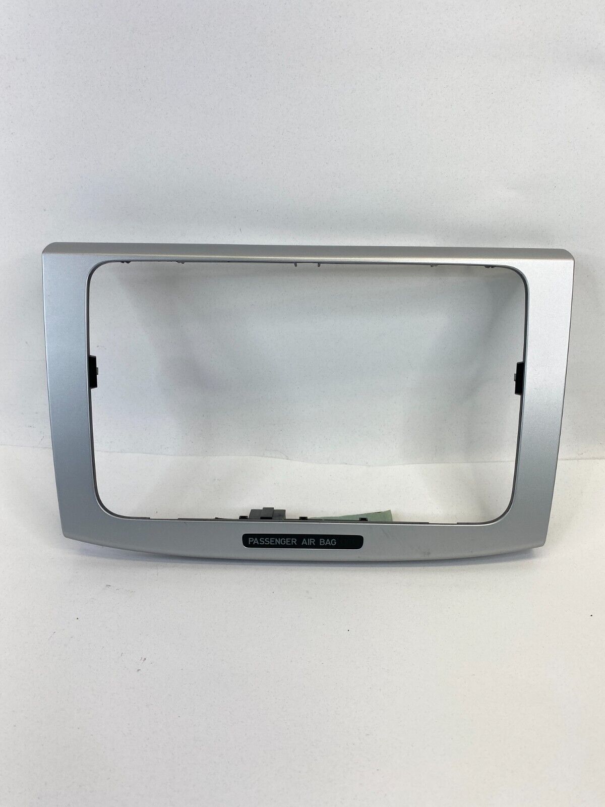 2006-2010 VW Volkswagen Passat Instrument Panel Dash Radio Bezel Trim Surround