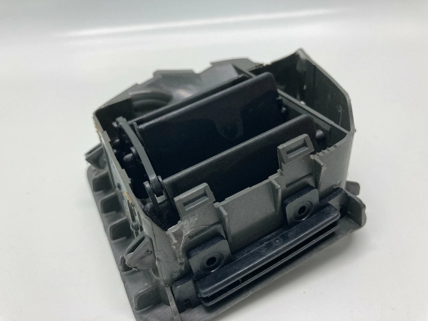 03 VOLVO XC70 01-03 V70 S60 LEFT DRIVER SIDE DASH AC AIR VENT OUTLET 3409373