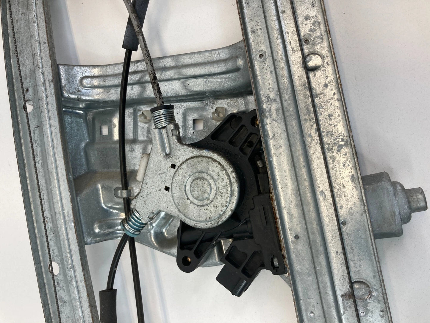 04-12 MITSUBISHI GALANT FR RIGHT SIDE DOOR POWER WINDOW MOTOR W/ REGULATOR OEM