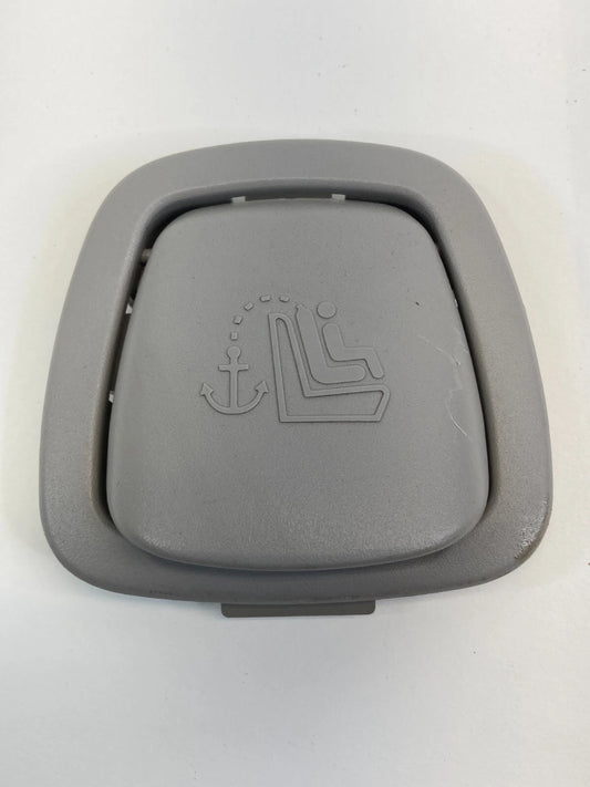 1998-2002 LINCOLN TOWN CAR REAR SEAT BELT ANCHOR CHILD PLATE COVER YW13-54613E54