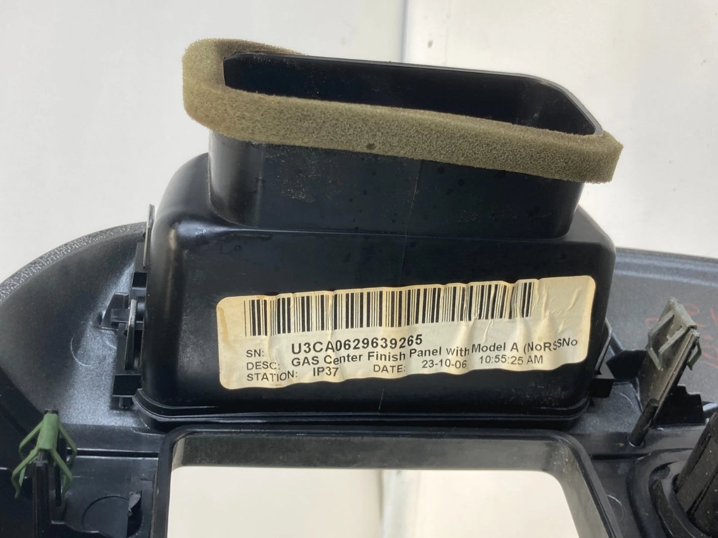 05-07 MERCURY MARINER CENTER DASH TRIM RADIO BEZEL CLIMATE CONTROL PANEL OEM