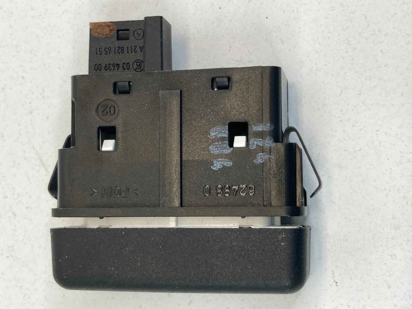 2003-2009 MERCEDES-BENZ E320 FRONT SEAT DYNAMIC CONTROL SWITCH A2118216551 OEM