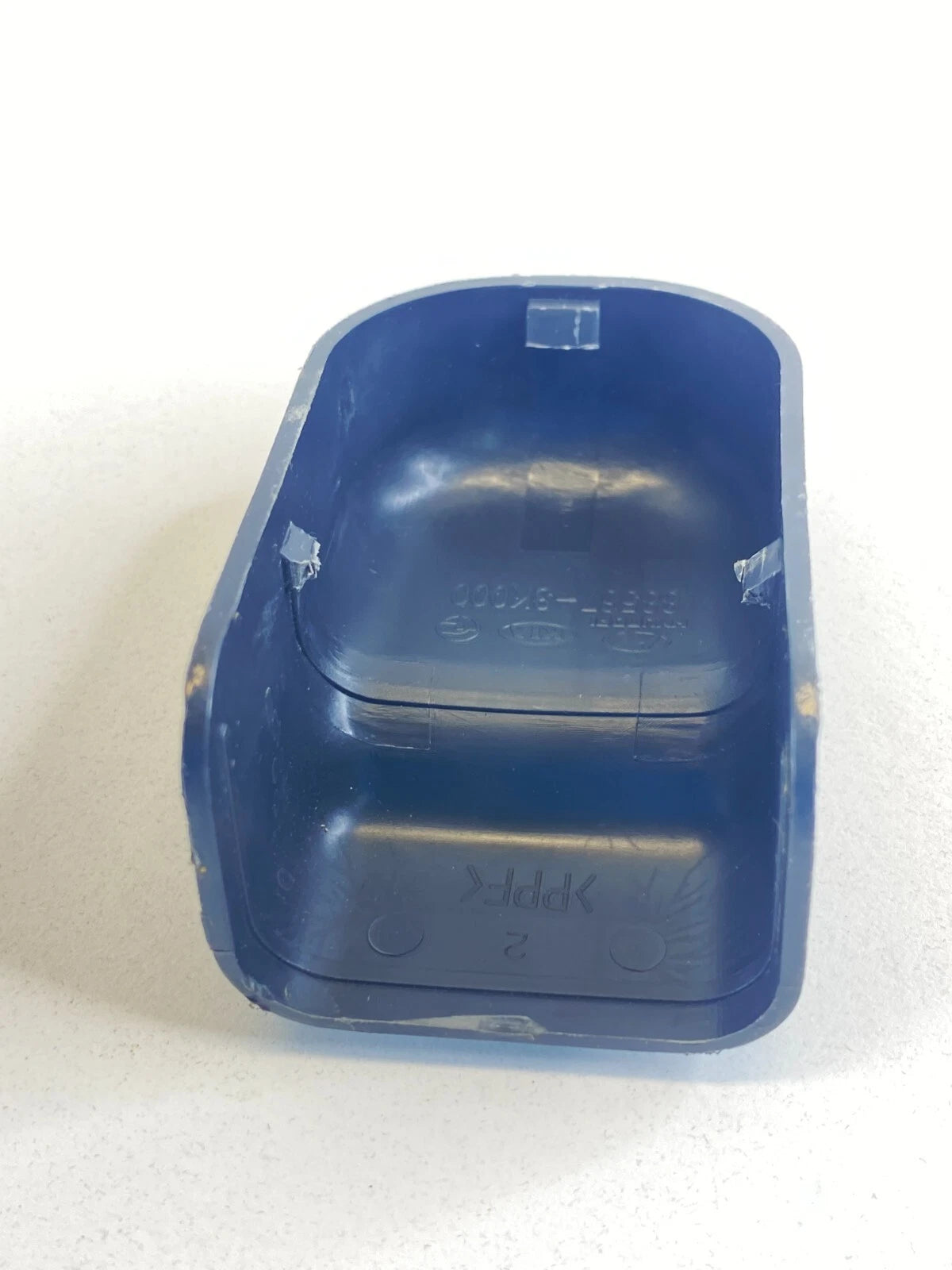 07 08 09 10 HYUNDAI ELANTRA SEDAN SEAT TRACK END COVER TRIM CAP 88567-3K000 OEM