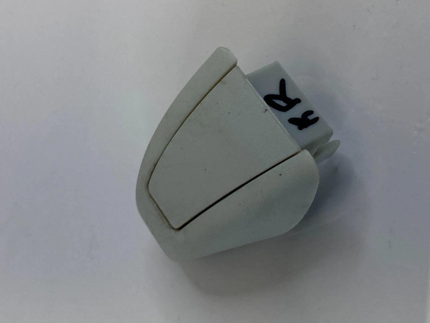 2012-2018 12-18 FORD FOCUS REAR RIGHT SIDE INTERIOR ROOF HANGER HOOK CLOTH CLIP