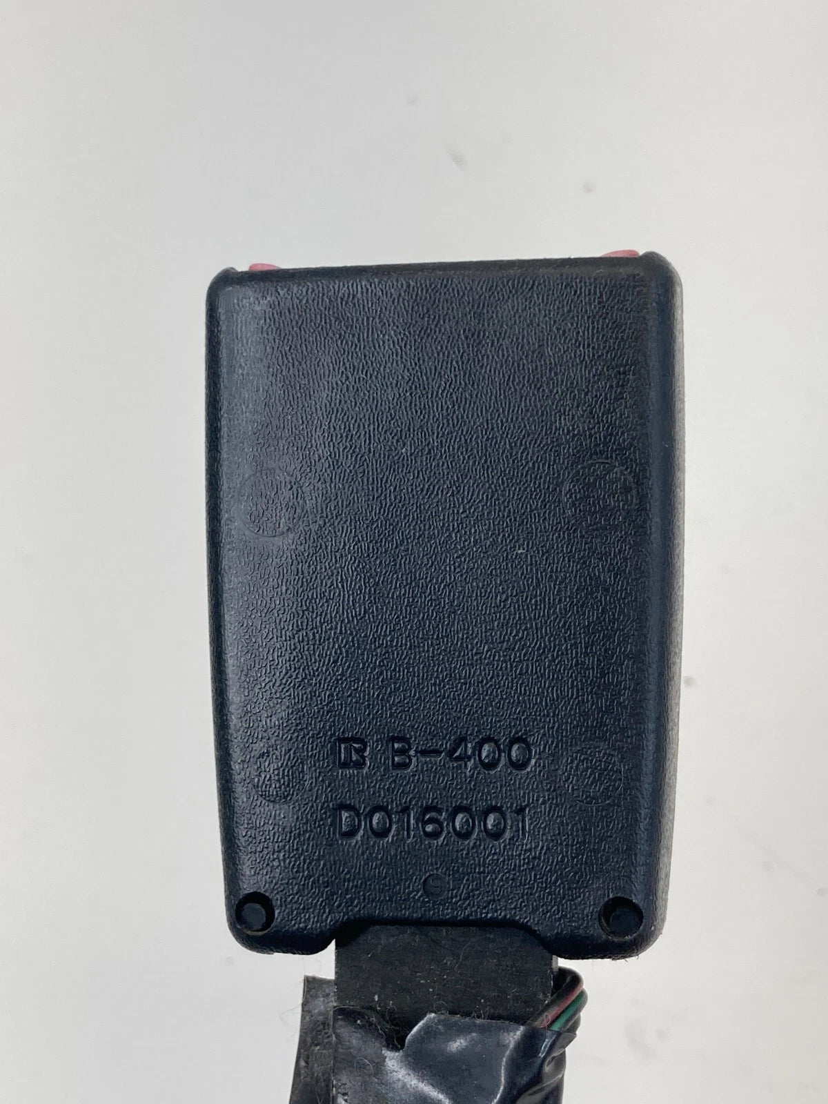 01-03 LEXUS RX300 FRONT RIGHT PASSENGER SIDE SEAT BELT BUCKLE END RECEIVER OEM