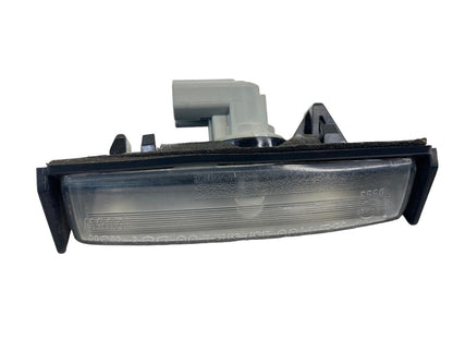2004-2010 Toyota Sienna LE Van Rear Trunk License Plate Light Lamp Assy E130553