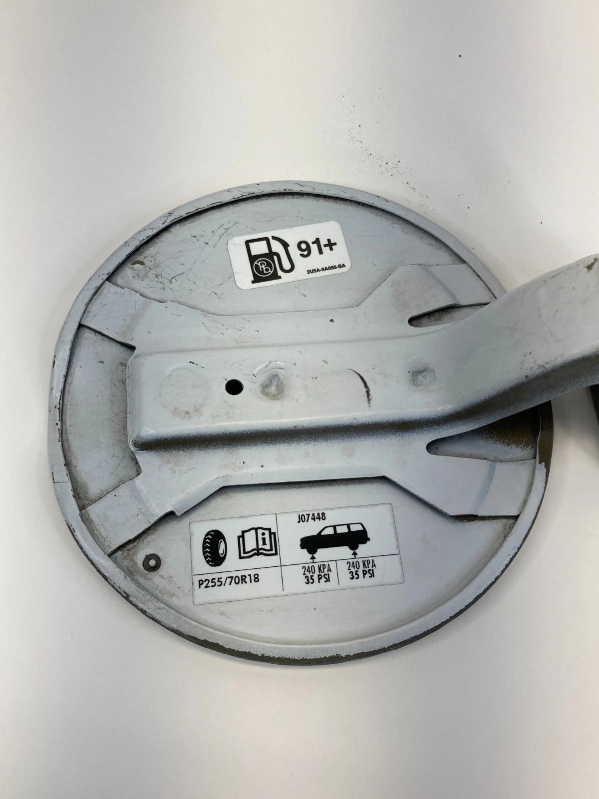 1998-2017 LINCOLN NAVIGATOR SUV GAS TANK FUEL FILLER DOOR LID COVER CAP OEM