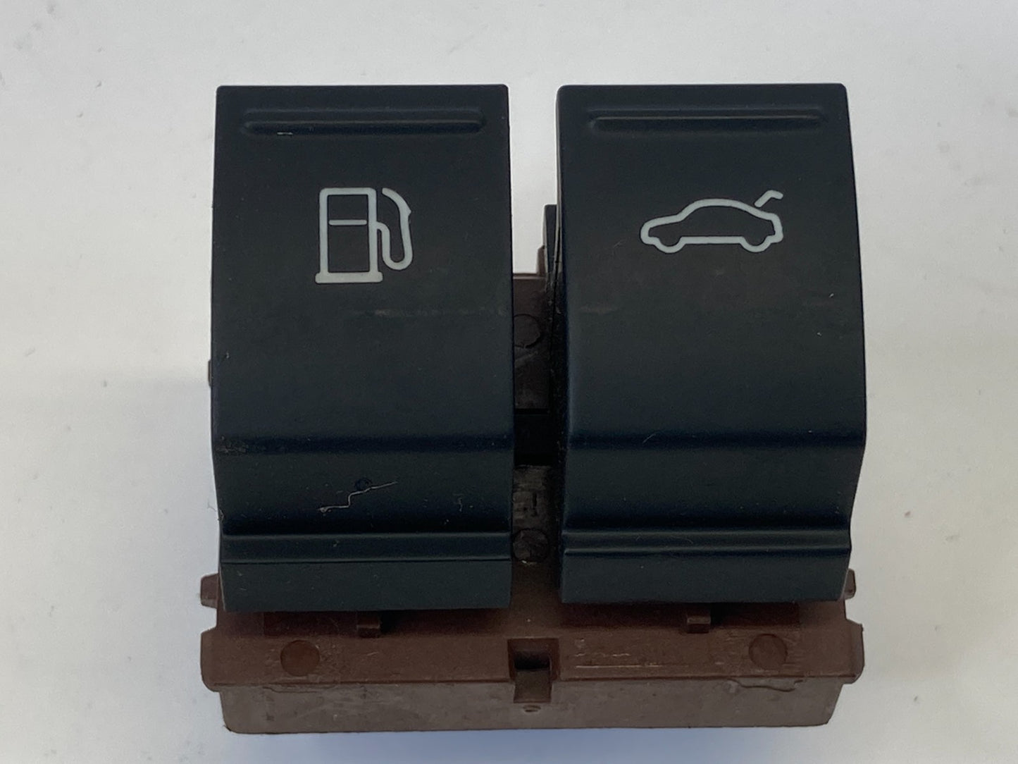 2009-2017 Volkswagen CC Opener Trunk Relase & Fuel Door Control Switch OEM