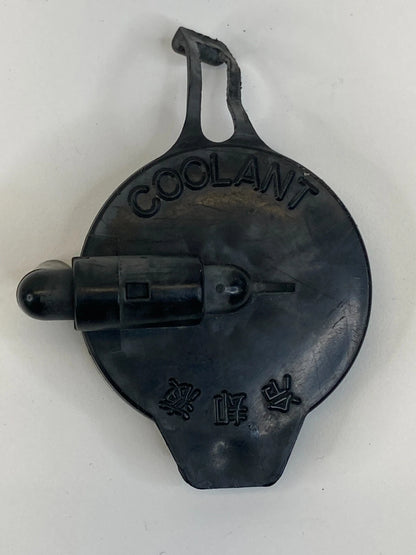 2004-2006 LEXUS RX330 ENGINE RADIATOR COOLANT RESERVOIR FLUID CAP OEM