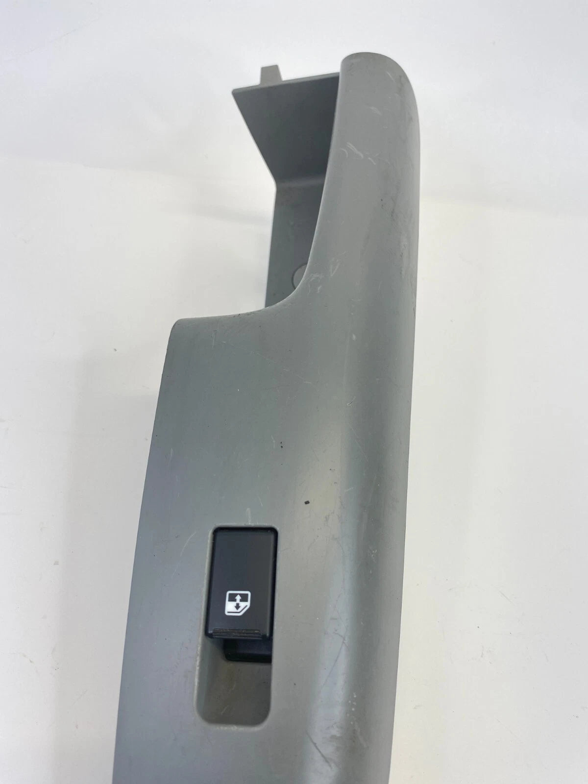 2009 2010 2011 KIA BORREGO REAR RIGHT DOOR PASSENGER WINDOW SWITCH W/ BEZEL OEM