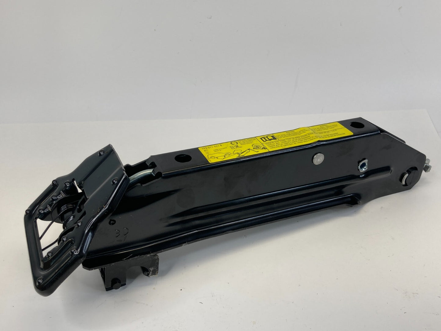 2011-2017 VW Volkswagen Touareg Emergency Spare Tire Jack Tools Kit OEM