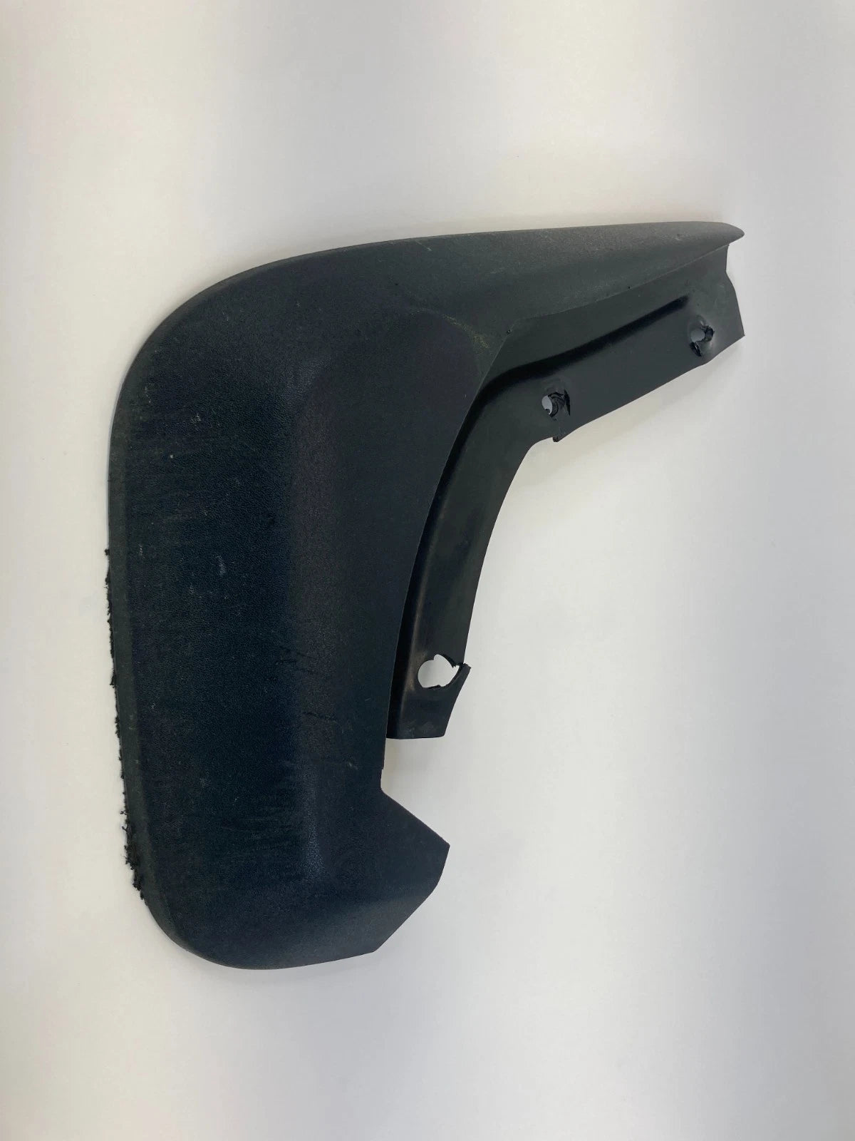 2011-2018 Volvo S60 2015-2018 V60 Rear Left Side Mud Flap Guard 31265333 OEM