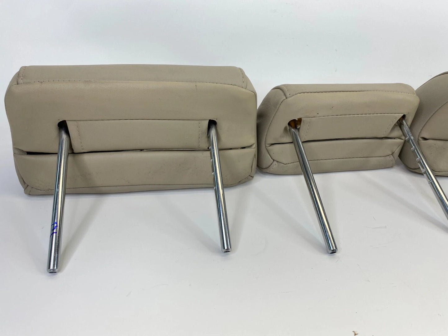 2001-2003 TOYOTA HIGHLANDER REAR LEFT & RIGHT & MIDDLE SEAT HEADREST HEAD REST
