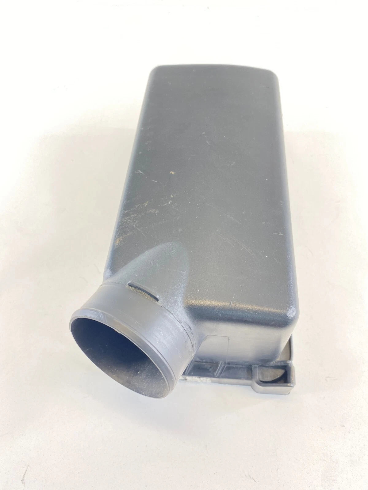 2007-2011 HYUNDAI ACCENT SEDAN AIR CLEANER FILTER BOX UPPER LID COVER 28111-1G00