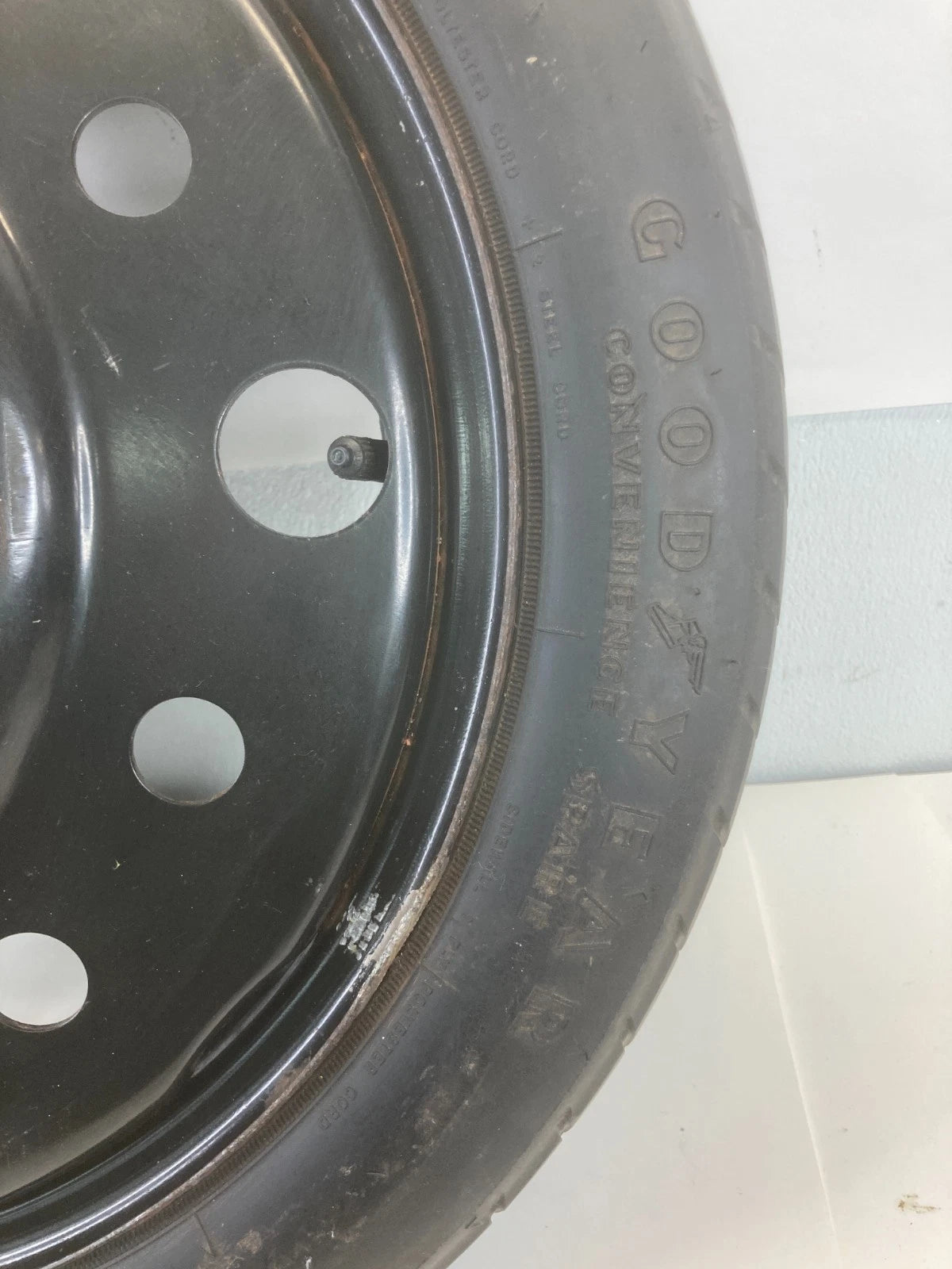 2003-2007 CADILLAC CTS EMERGENCY SPARE TIRE COMPACT DONUT WHEEL T125/70R16 96M
