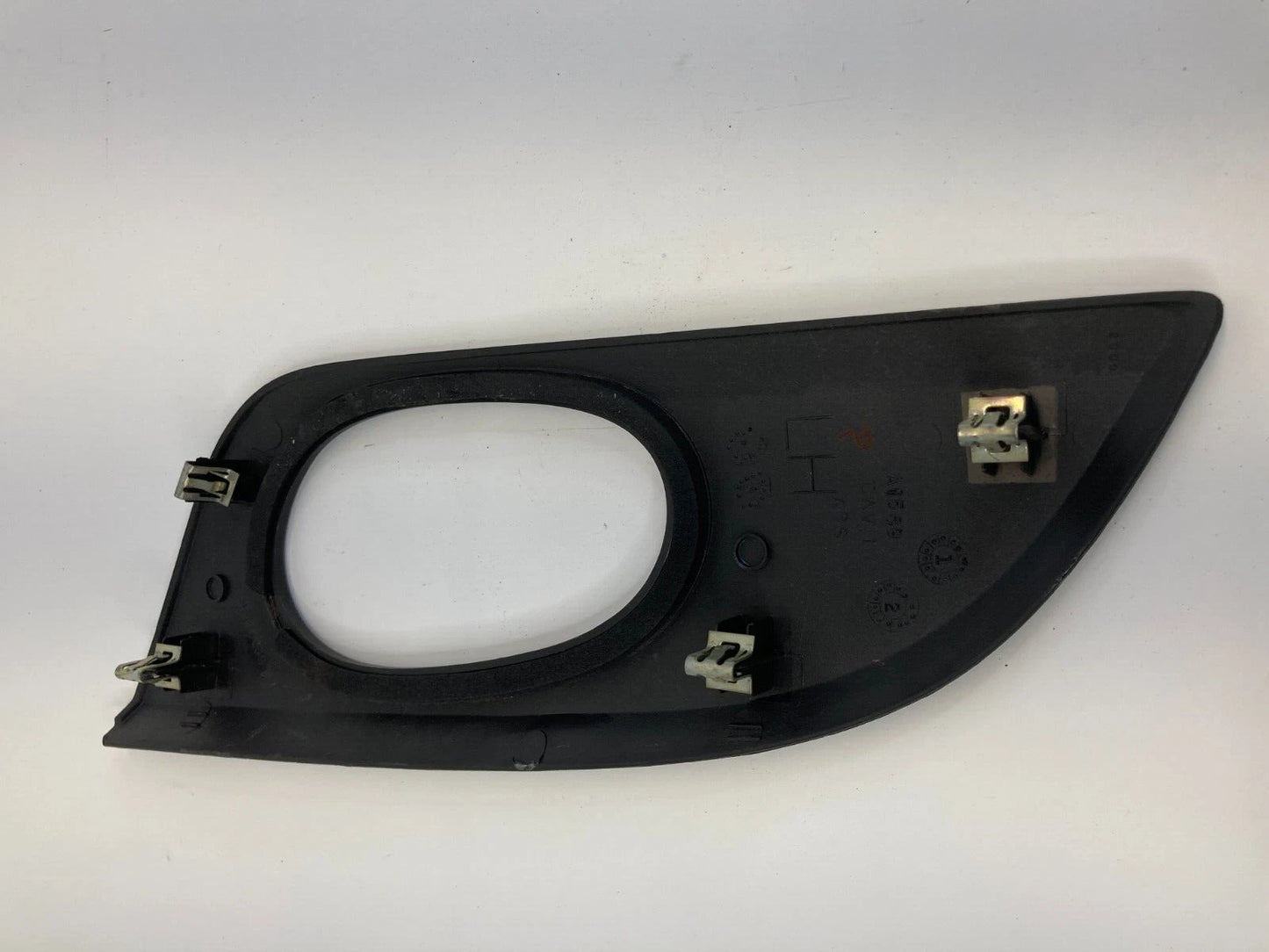 2002-2009 GMC ENVOY FRONT LEFT DRIVER SIDE INTERIOR DOOR HANDLE BEZEL TRIM OEM