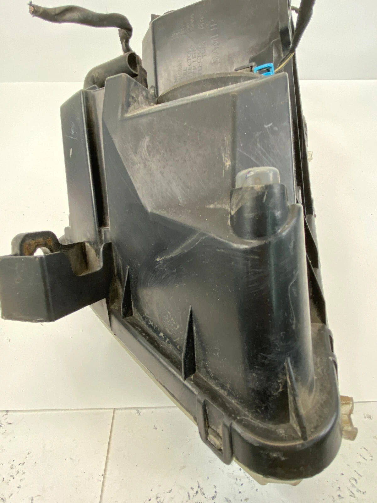 2009-2020 DODGE JOURNEY RIGHT PASSENGER HEADLIGHT HEADLAMP HALOGEN 05116288AB