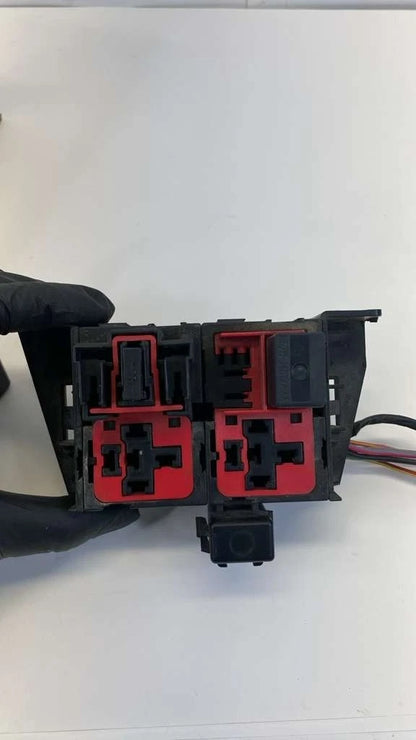 04-08 FORD F-150 5.4L ENGINE BAY WIRING AUXILIARY RELAY BLOCK JUNCTION BOX OEM